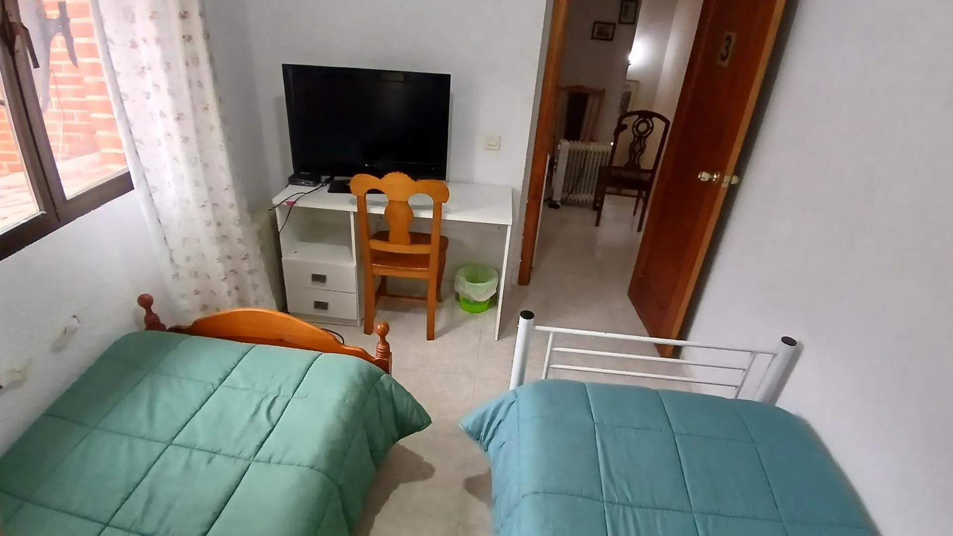 Habitacion Doble Camas Separadas Toledo Bed & Breakfast